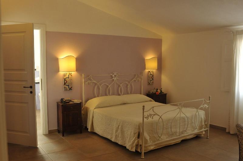 Hotel Villa Pimpina Карлофорте Екстериор снимка