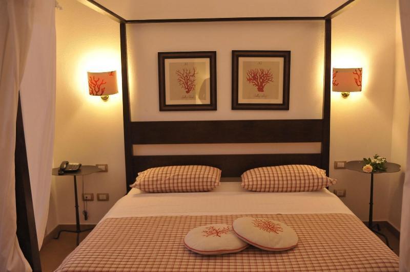 Hotel Villa Pimpina Карлофорте Екстериор снимка