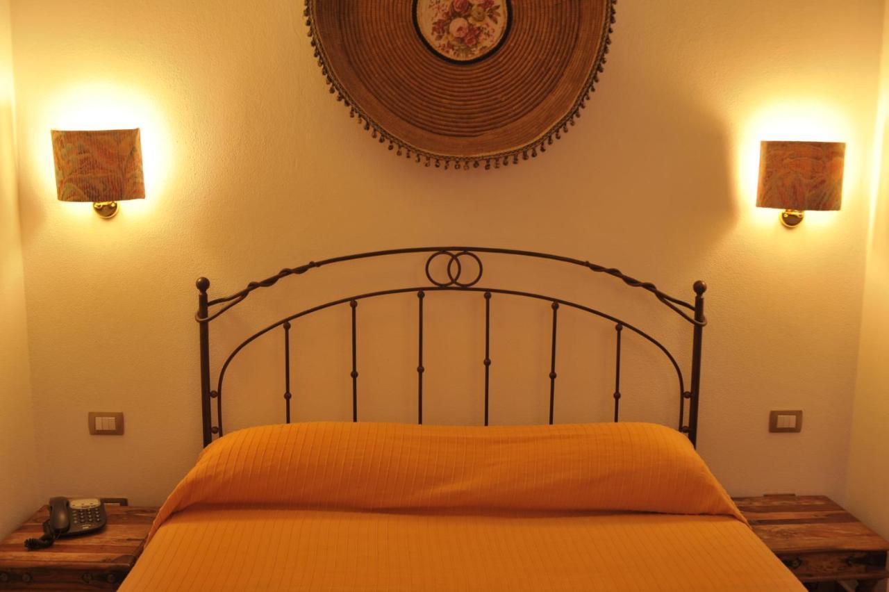 Hotel Villa Pimpina Карлофорте Екстериор снимка