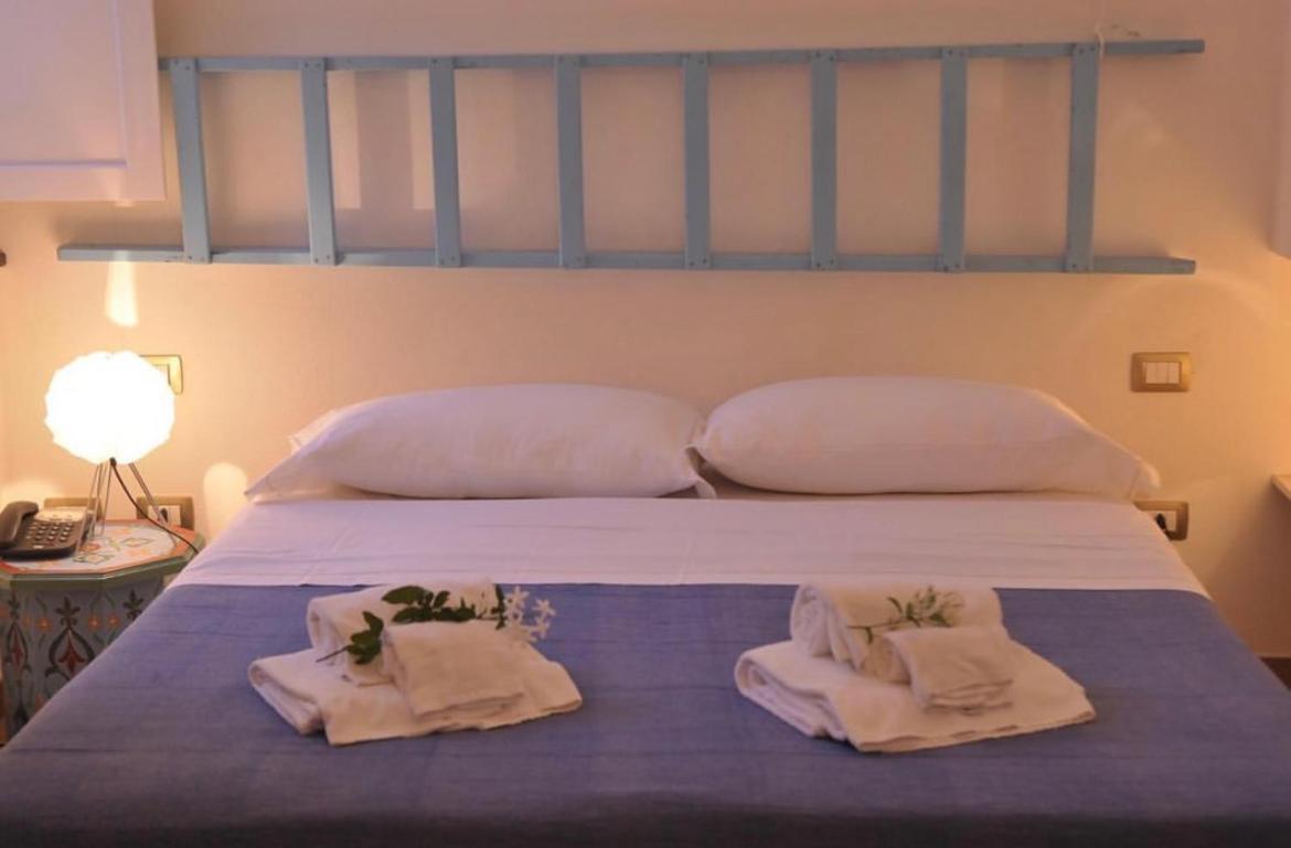 Hotel Villa Pimpina Карлофорте Екстериор снимка
