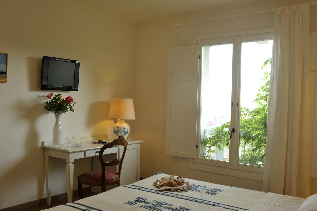 Hotel Villa Pimpina Карлофорте Екстериор снимка